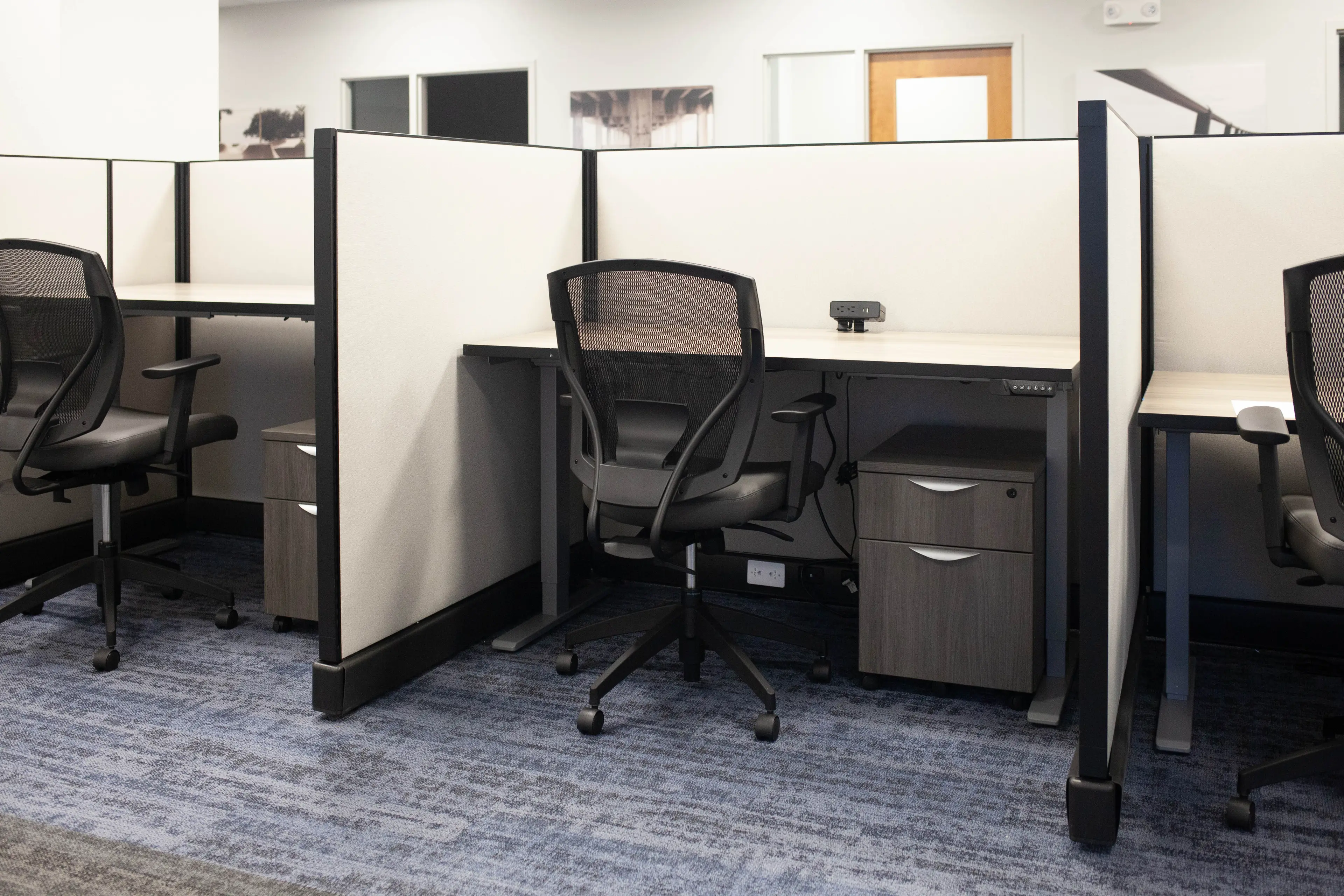 Reserve an Office Desk in Bradenton